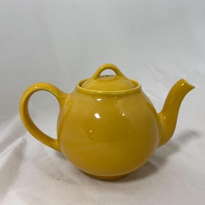 -147- VINTAGE | Hall Creamer | Lipton Tea Pot