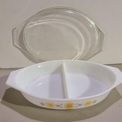 Pyrex Divided Dish and Lid -Item #410