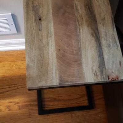 Pair of end tables