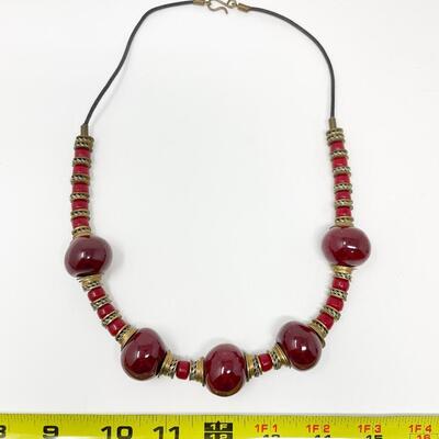 RED & GOLD BEADED NECKLACE
