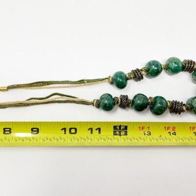 GREEN & GOLD BEADED NECKLACE