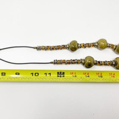 PALE GREEN & GOLD BEADED NECKLACE