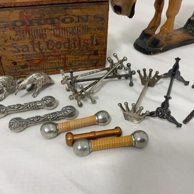 -184- VINTAGE | Metal Knife Rests | Chalkware Horse | Codfish Box