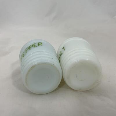 -192- VINTAGE | Ten Sets Salt and Pepper | Hazel Atlas | Nipper