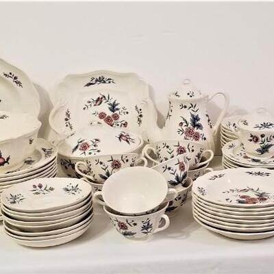 Lot #45  LARGE set of WEDGWOOD China in the "Potpourri" pattern