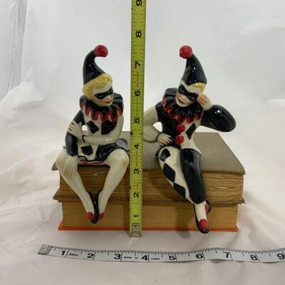 -198- VINTAGE | Ceramic Arts | Shelf Sitter | Complete Set