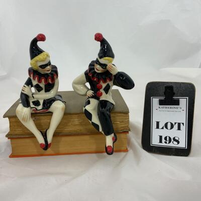 -198- VINTAGE | Ceramic Arts | Shelf Sitter | Complete Set