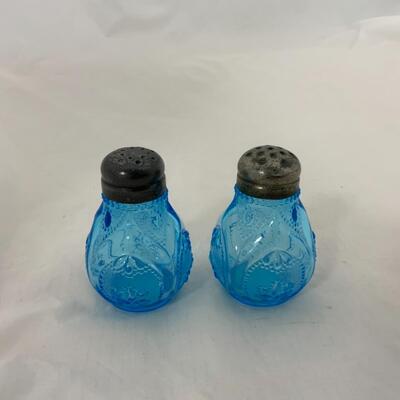 -208- ANTIQUE | Translucent Blue | Spooner | Salt and Pepper