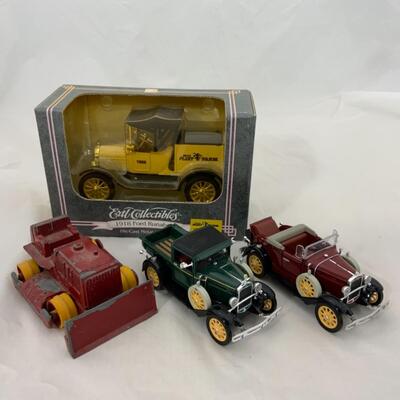 -209- VINTAGE | Four Model Cars | Tootsie Toy | Ford