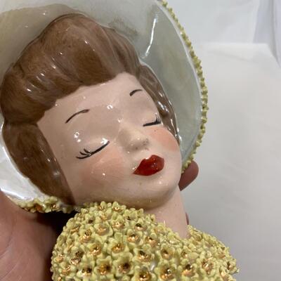 -213- VINTAGE | Betty Lark Head Vase | Gold Accents