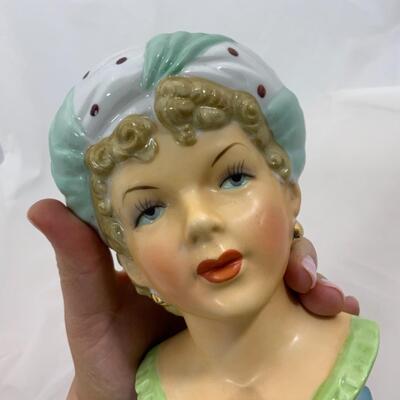 -214- VINTAGE | Beautiful Head Vase | Turban 