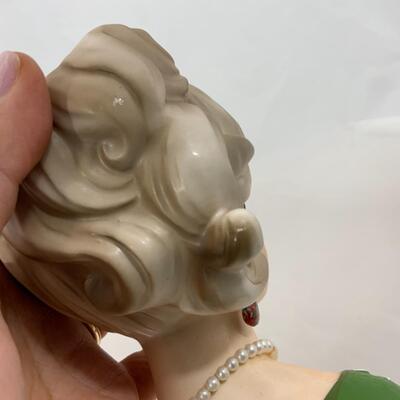 -217- VINTAGE | Head Vase | Napco | Pearls | Earrings