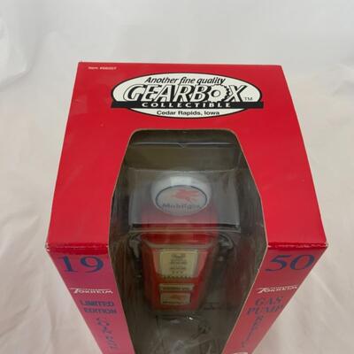 -224- Mobil Gas Pump Replica | Bank | NIB