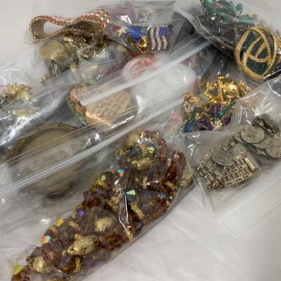 -232- ESTATE JEWELRY | Organized Costume Jewelry