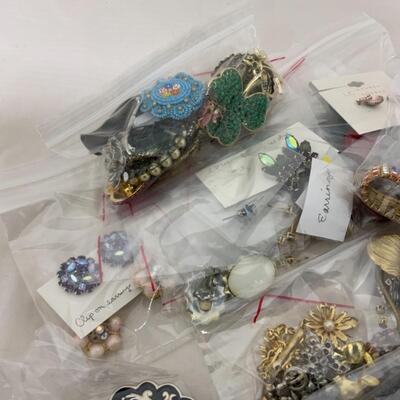 -232- ESTATE JEWELRY | Organized Costume Jewelry