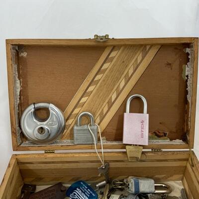 -234- Box of Locks and Keys