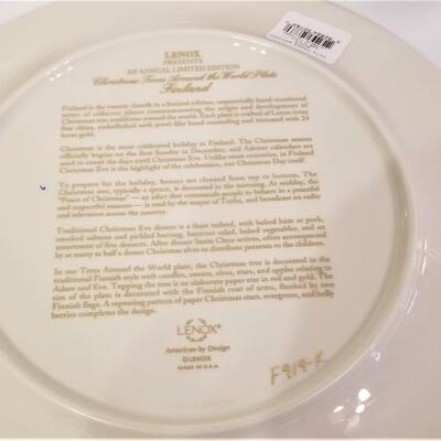 Lot #50  Set of Four LENOX Christmas Plates