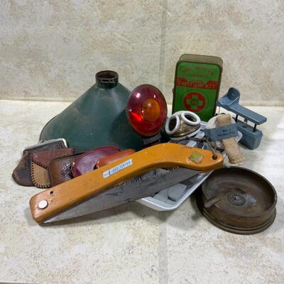 -248- VINTAGE | True Temper Folding Axe | Boy Scouts First Aid | Leather Coin