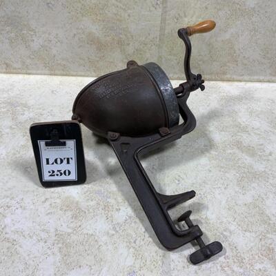 -250- VINTAGE | Cast Iron Vegetable Slicer