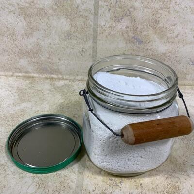 -255- VINTAGE | Half Gallon Glass Jar | Wood Handle