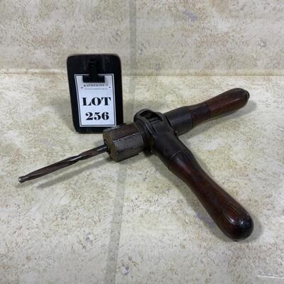 -256- VINTAGE | Ratcheting Pressure Drill | Wood Handled