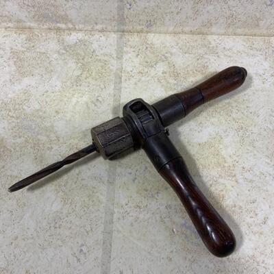 -256- VINTAGE | Ratcheting Pressure Drill | Wood Handled