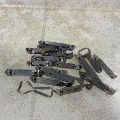-261- VINTAGE | 17 Bottle Openers | Pabst | Chief Oshkosh