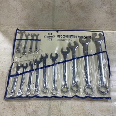 -267- VINTAGE | Cummings Wrench Set | Divided Metal Box