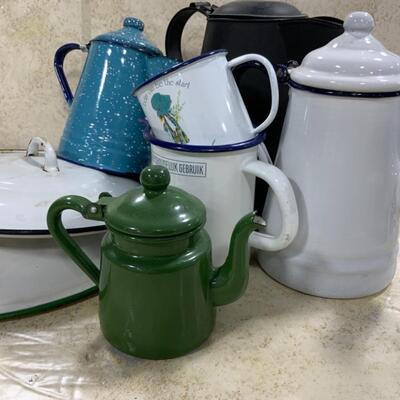 -268- VINTAGE | Enamelware Lot | Kettles | Lids
