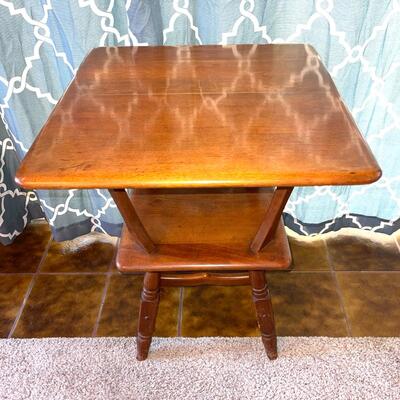 Lot 137  Vintage Colonial Style Maple Side Table 