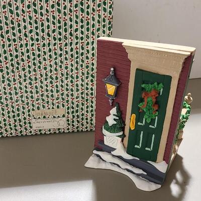 Department 56 Christmas Statue -Item #461