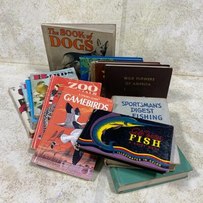 -282- VINTAGE | Fourteen Small Scale Reference Books | Animals