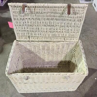 Wicker Chest -Item #478