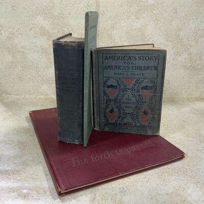 -288- VINTAGE | Four Books about American History