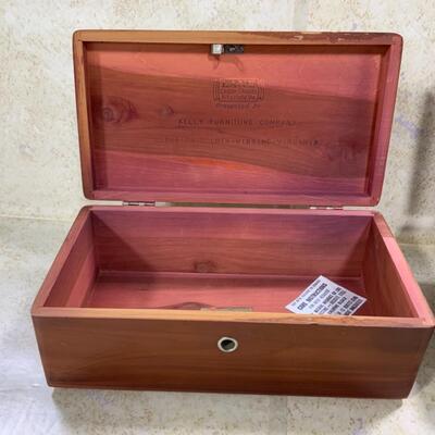 -293- VINTAGE | Lane Mini Cedar Chests