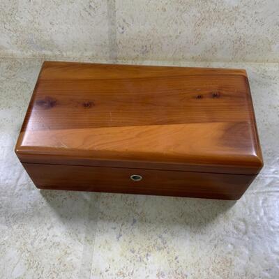 -293- VINTAGE | Lane Mini Cedar Chests