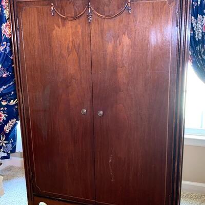 #86 Johnson Carper Funiture co. Wardrobe