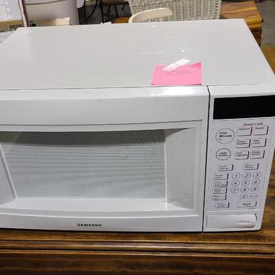 Samsung Microwave -Item #486