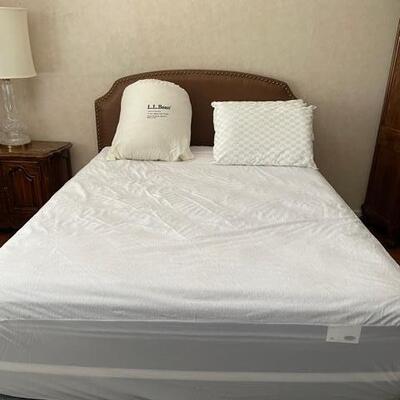 Queen Bed Set -- Leather Headboard & Rails