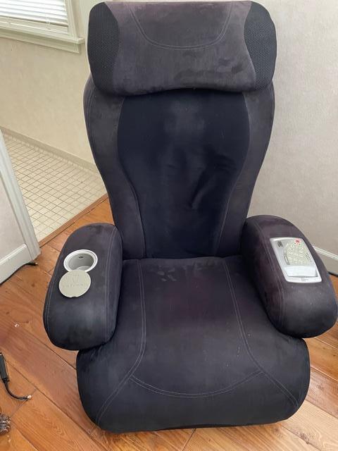 Sharper Image IJoy Massage Chair with Leg Massage Attachment EstateSales