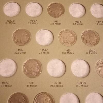 LOT 29  BUFFALO NICKEL  COLLECTION IN COIN BOOK