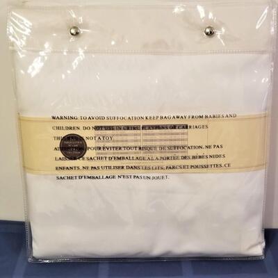 Lot #71  Williams-Sonoma Hotel Tablecloth - new in package