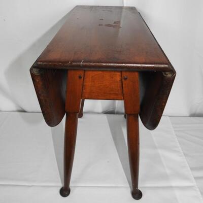 Beautiful Stickley Side Table