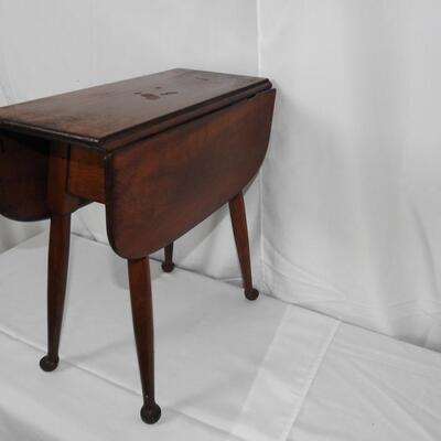 Beautiful Stickley Side Table