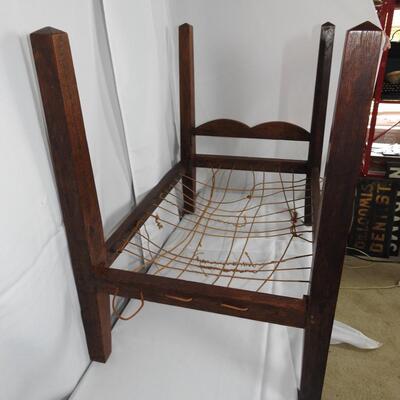 Roped Oak Baby Doll Bed