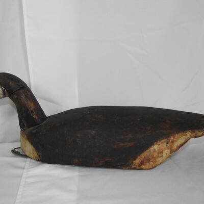 Vintage Carved Solid Wood  Goose decoy
