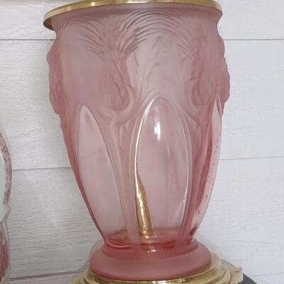 #120 Vintage Italian Glass Pink Lamp Pineapple Design