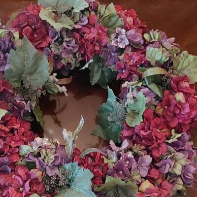 #123 Beautiful Floral Arrangement & Wreath