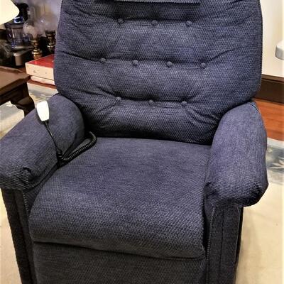 Lot #100 PRIDE Life Chair - good working condition