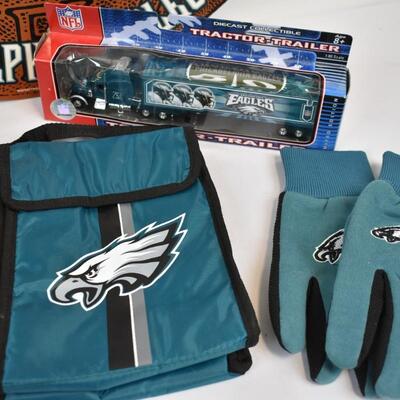 Lot of Philadelphia Eagles Decor and Memorabilia: Binder, Gloves, Lunchbag, etc
